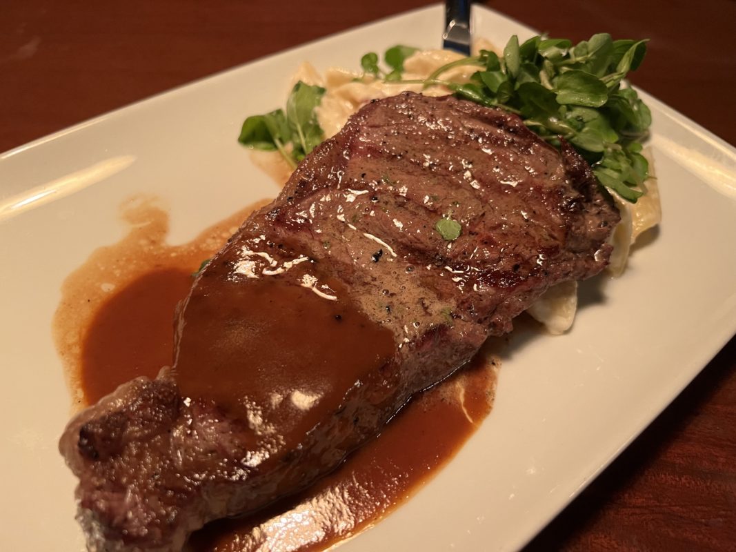 WDW DHS Mama Melrose Fantasmic Dining Strip Steak 3