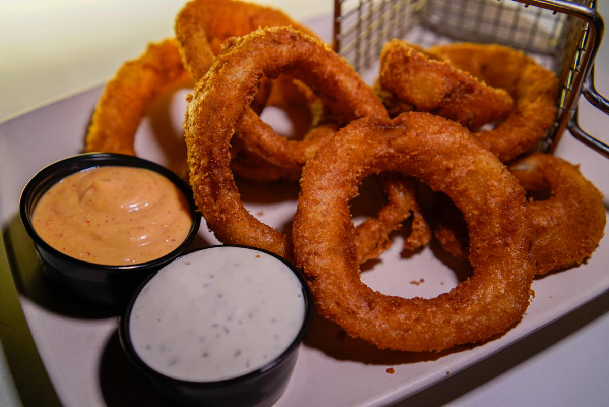 WDW DHS Sci Fi Dine in Onion rings 5