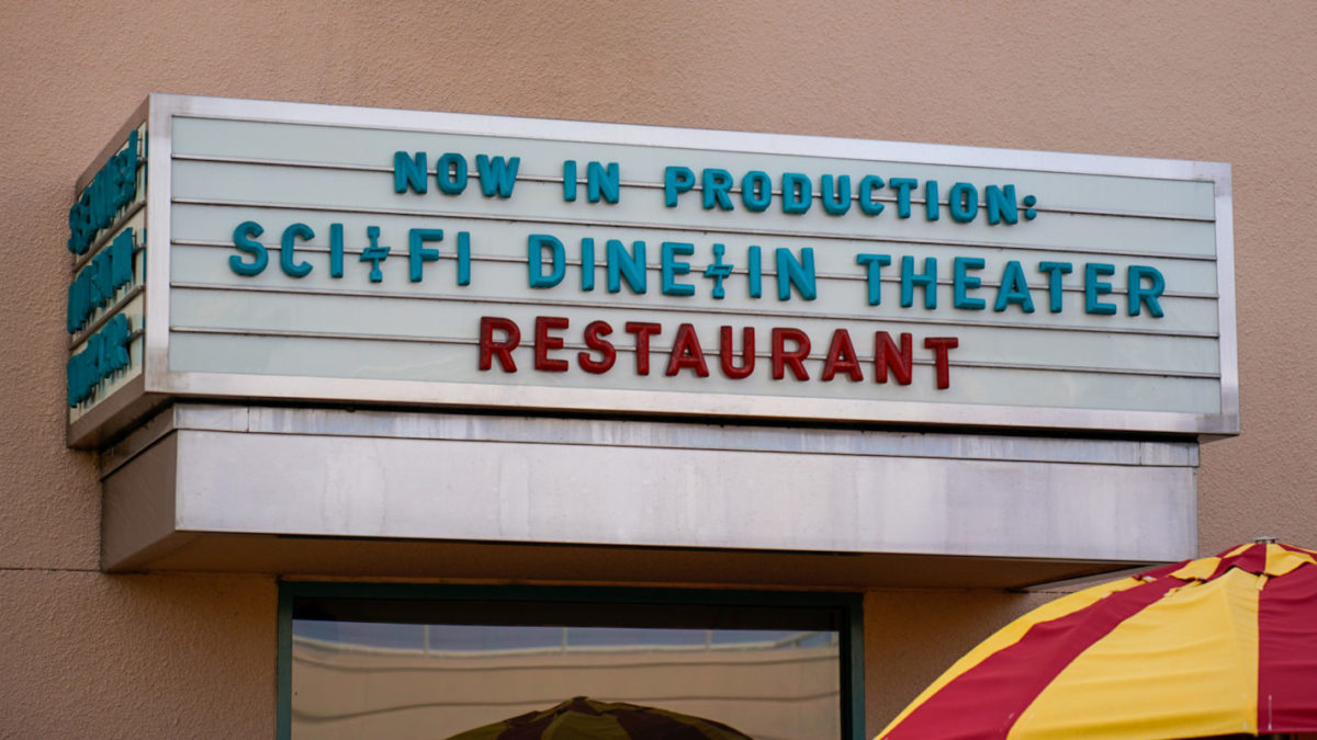 WDW DHS Sci Fi Dine in Theater Restaurant 9