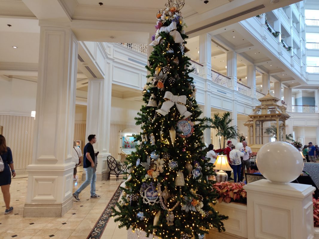 grand floridia holiday decorations 2022 114406