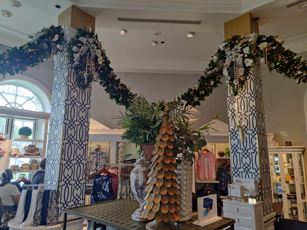 grand floridia holiday decorations 2022 115859