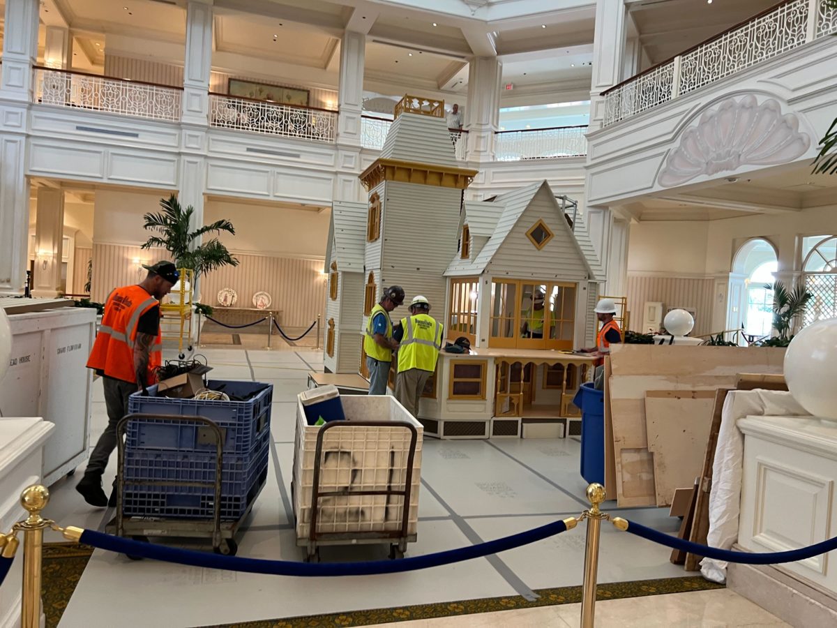 grand floridian gingerbread house construction begins 1