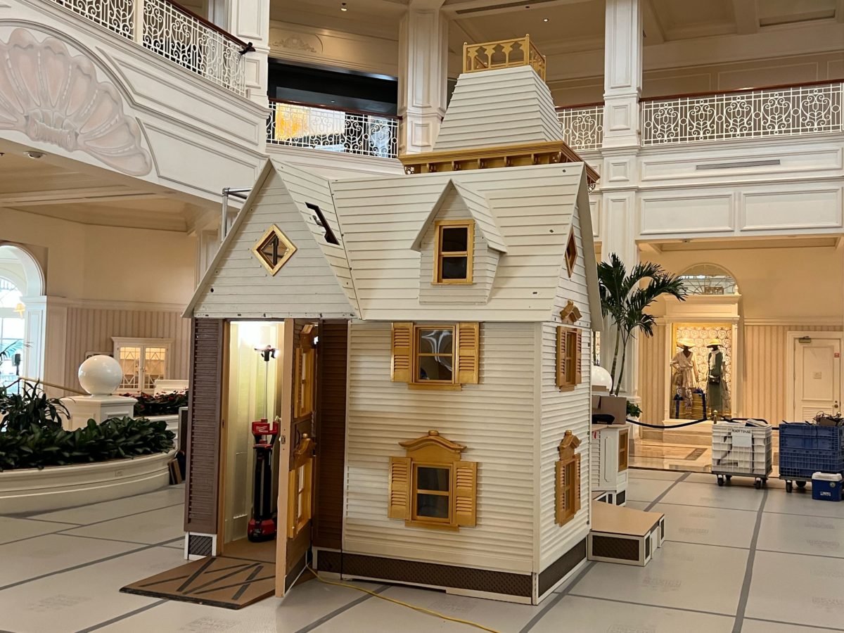 grand floridian gingerbread house construction begins 9