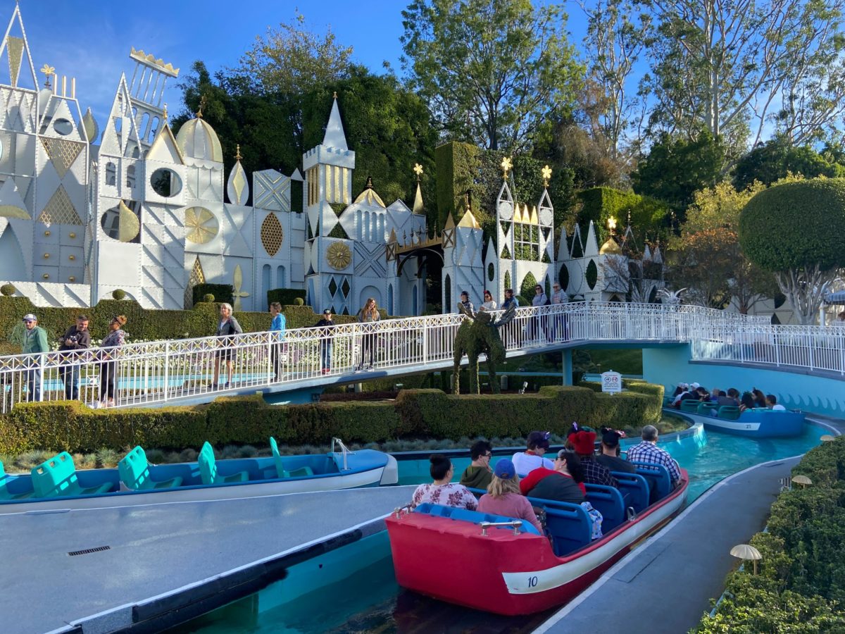 its a small world holiday 2022 1888