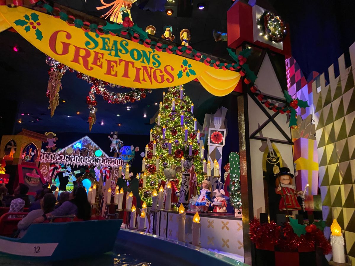 its a small world holiday 2022 1907