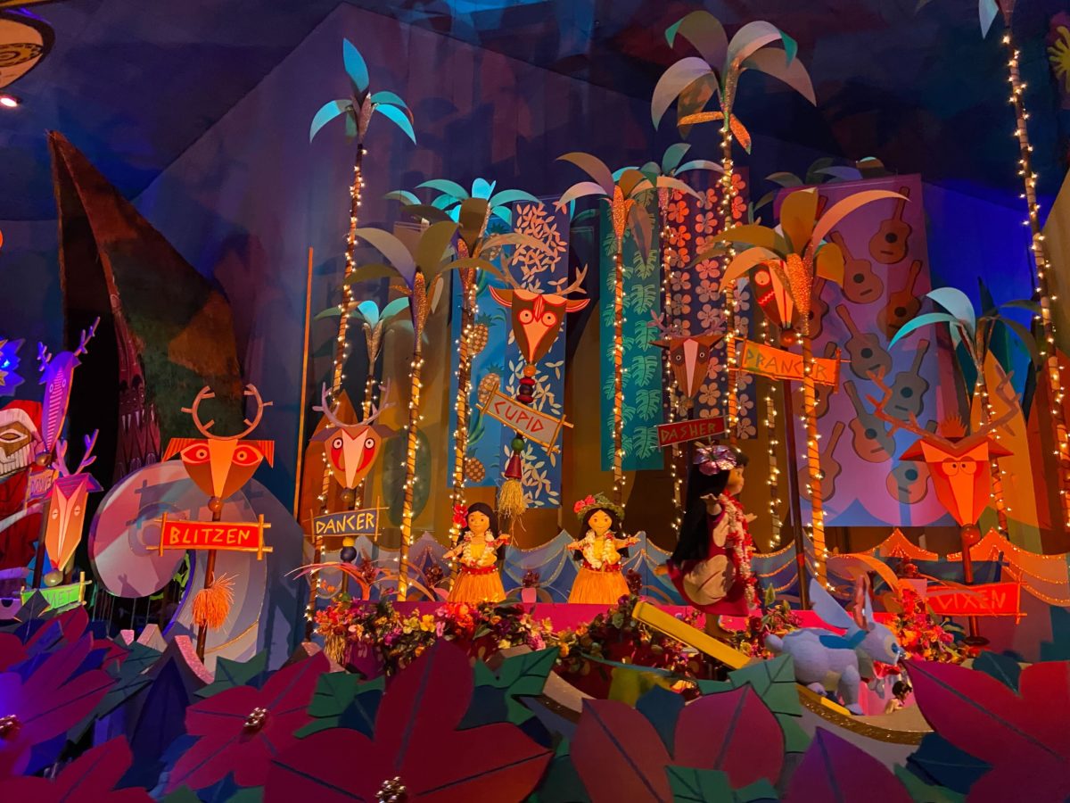 its a small world holiday 2022 1949