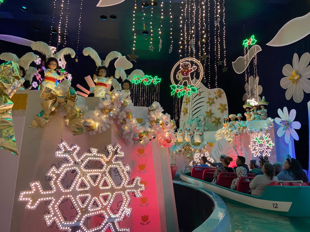 its a small world holiday 2022 1961