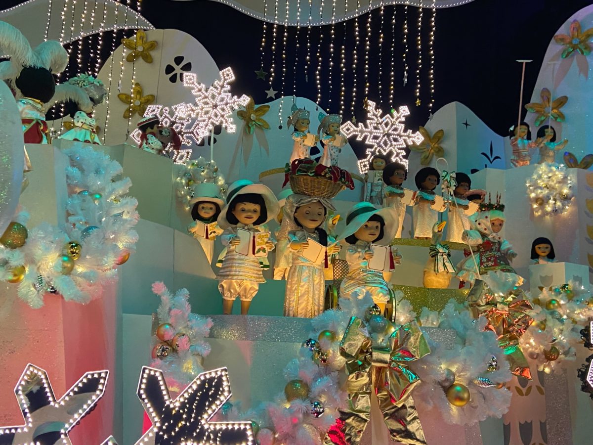 its a small world holiday 2022 1967