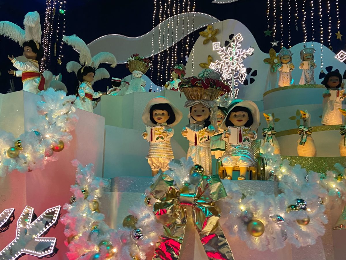 its a small world holiday 2022 1968