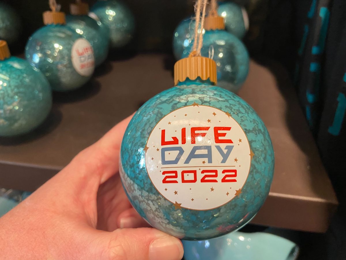 life day 2022 ornament 1070