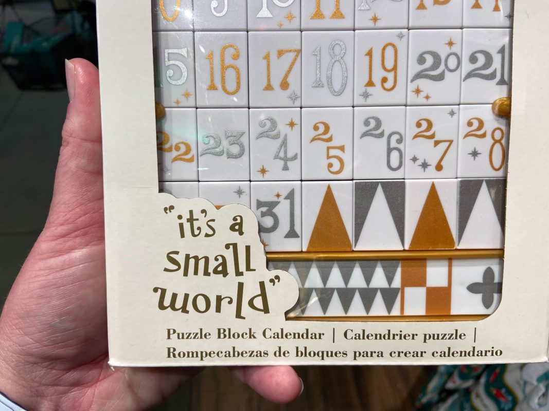 small world calendar7