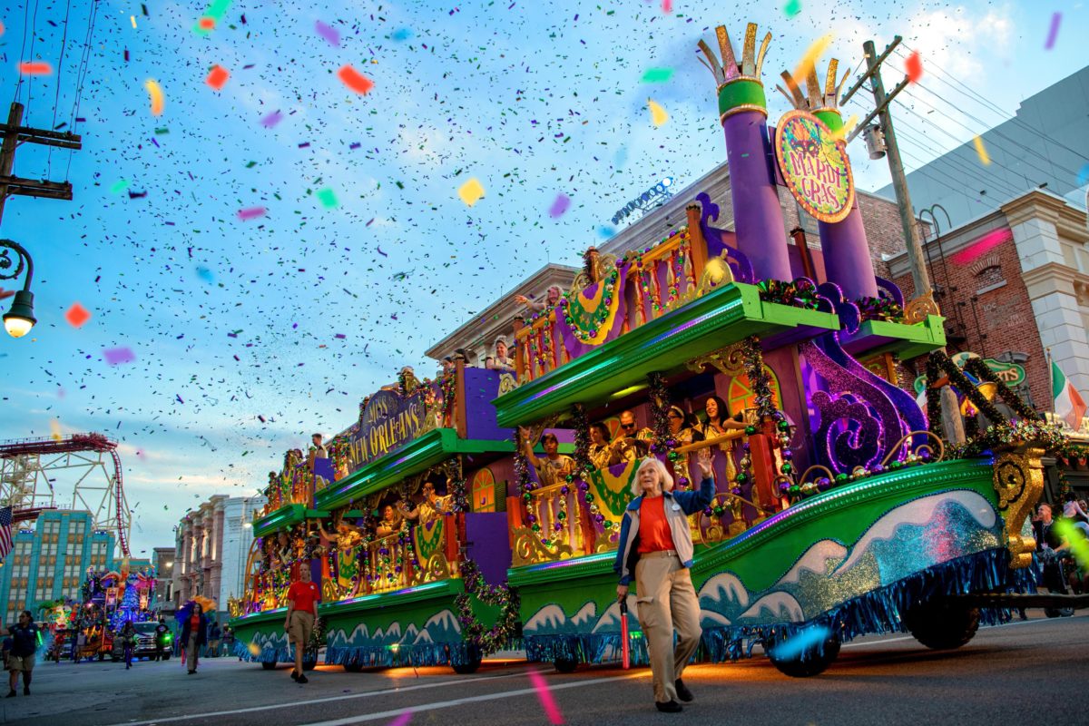 Universal Studios Florida Mardi Gras parade float