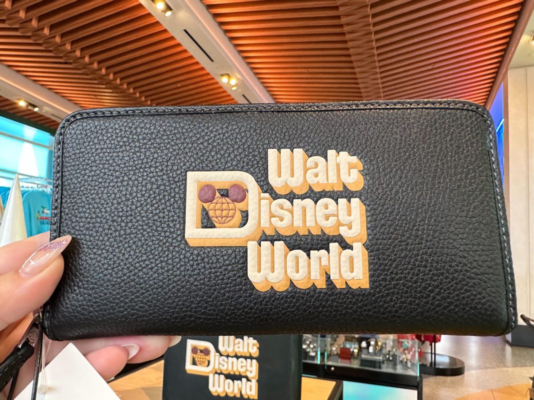 wdw black coach collection 2634