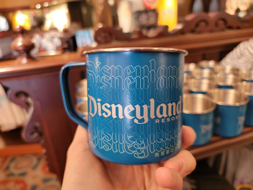 Disneyland metal mug 091037