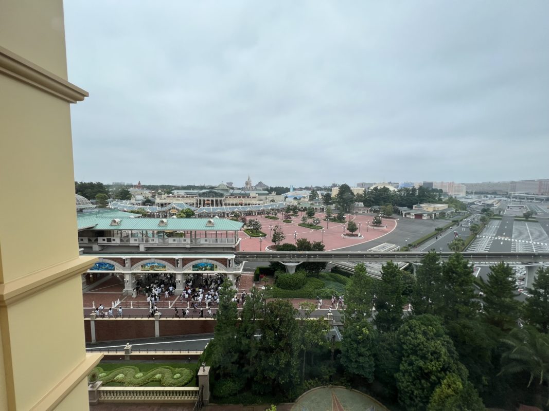 Tokyo Disneyland Hotel Standard Superior Park View Room Tour 7343