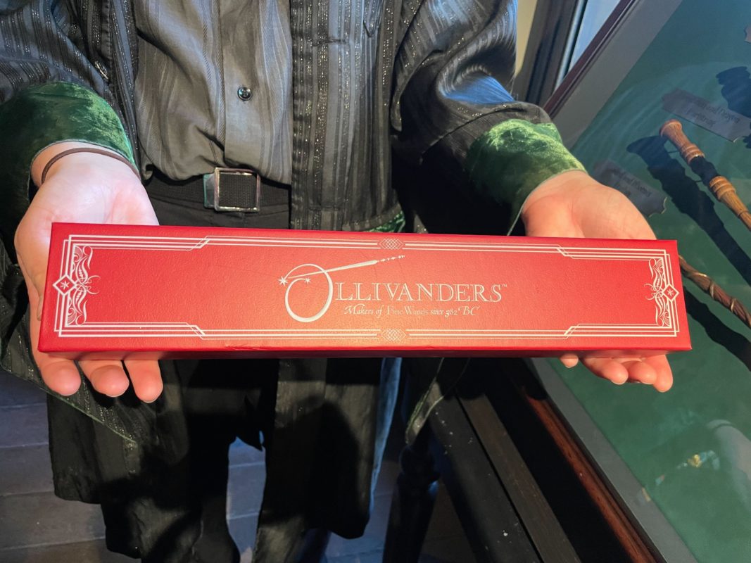 UOR new Ollivanders wands 12
