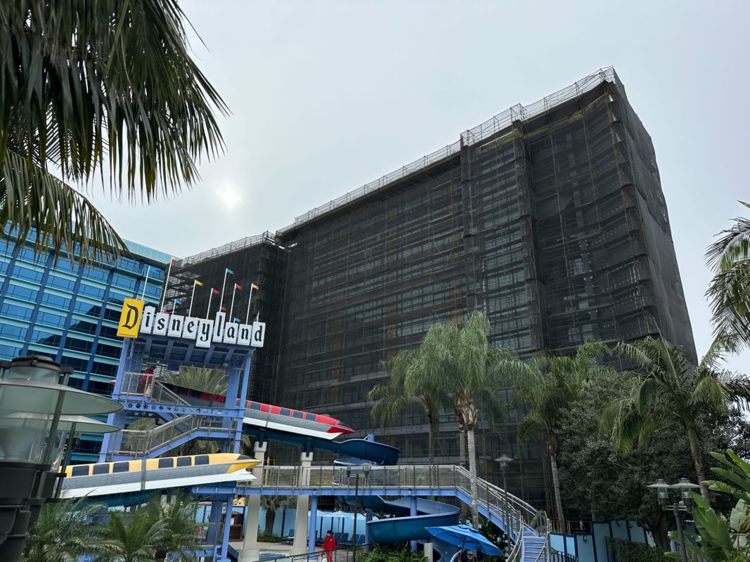 Disneyland hotel dvc tower construction jan 2023 5845