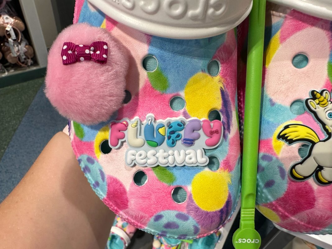 pixar fluffy crocs 8722