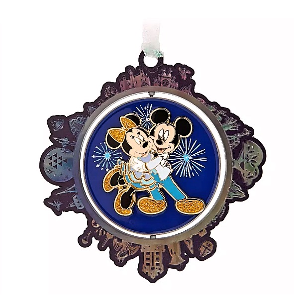 spinner ornament B