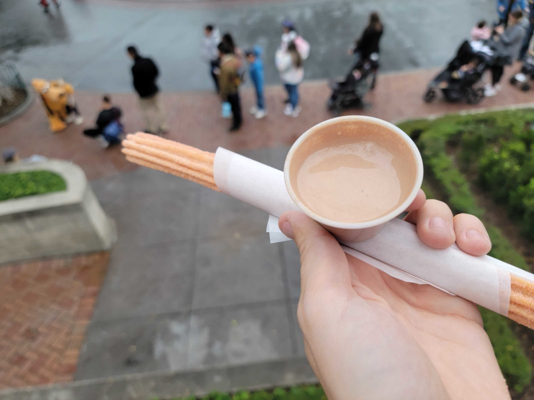 strawberry churro chocolate marshmallow dipping sauce 1