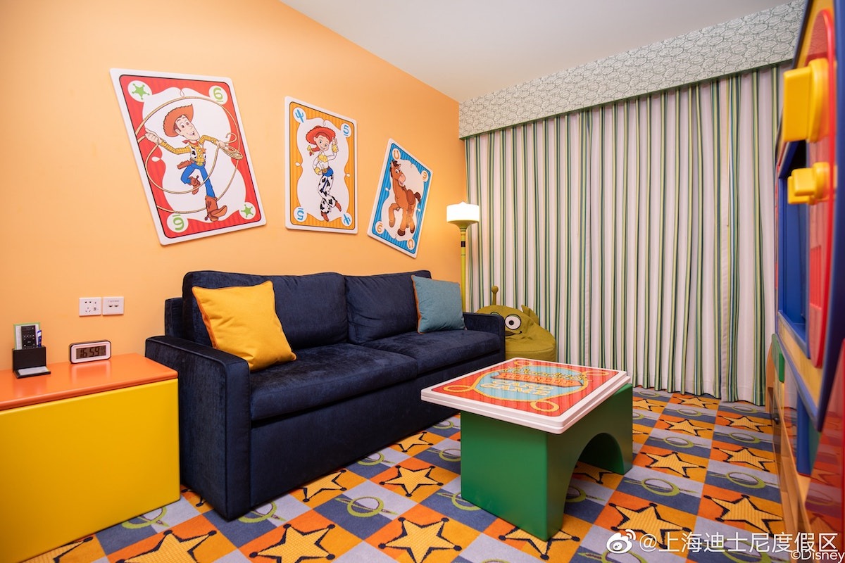 Toy Story Hotel box family suite 1