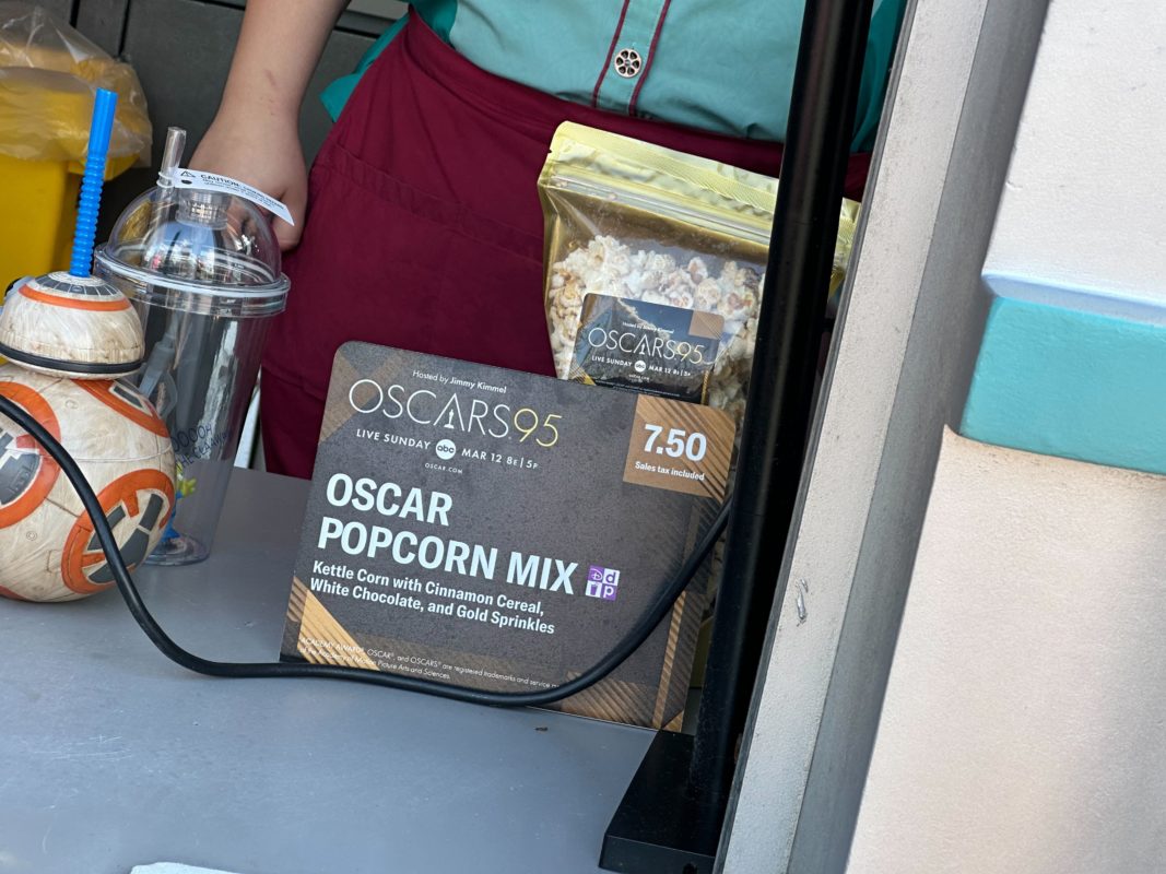 oscar popcorn mix