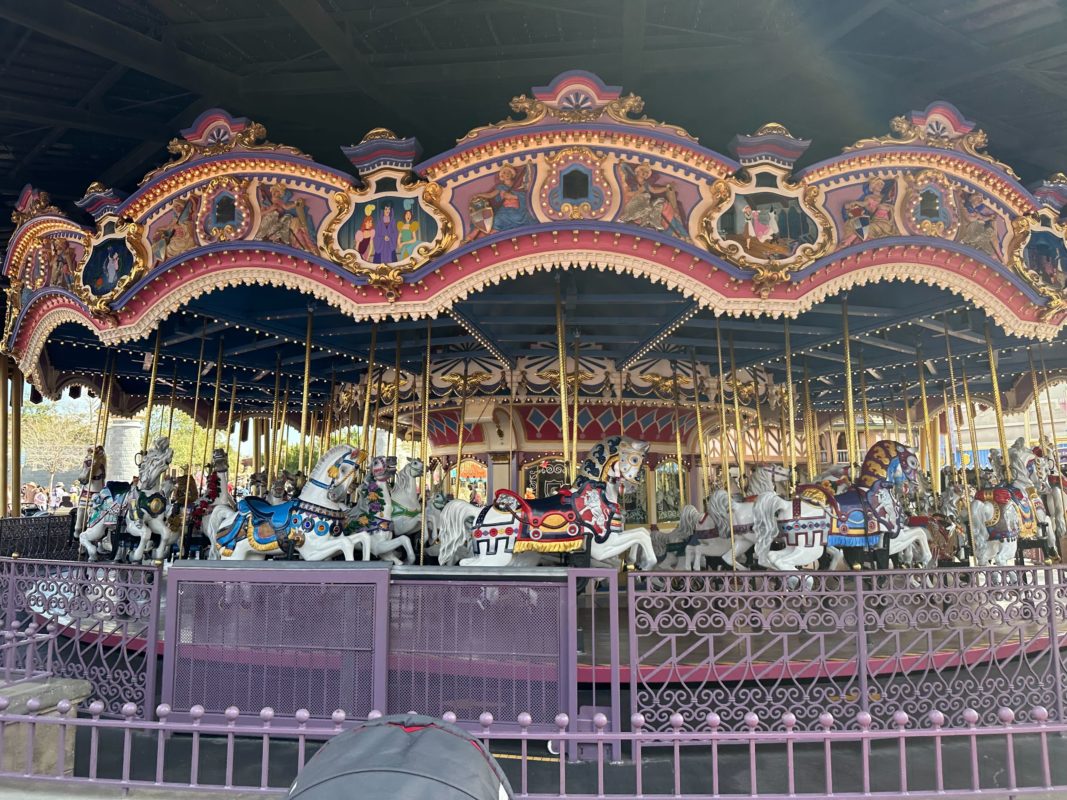 prince charming regal carrousel3543