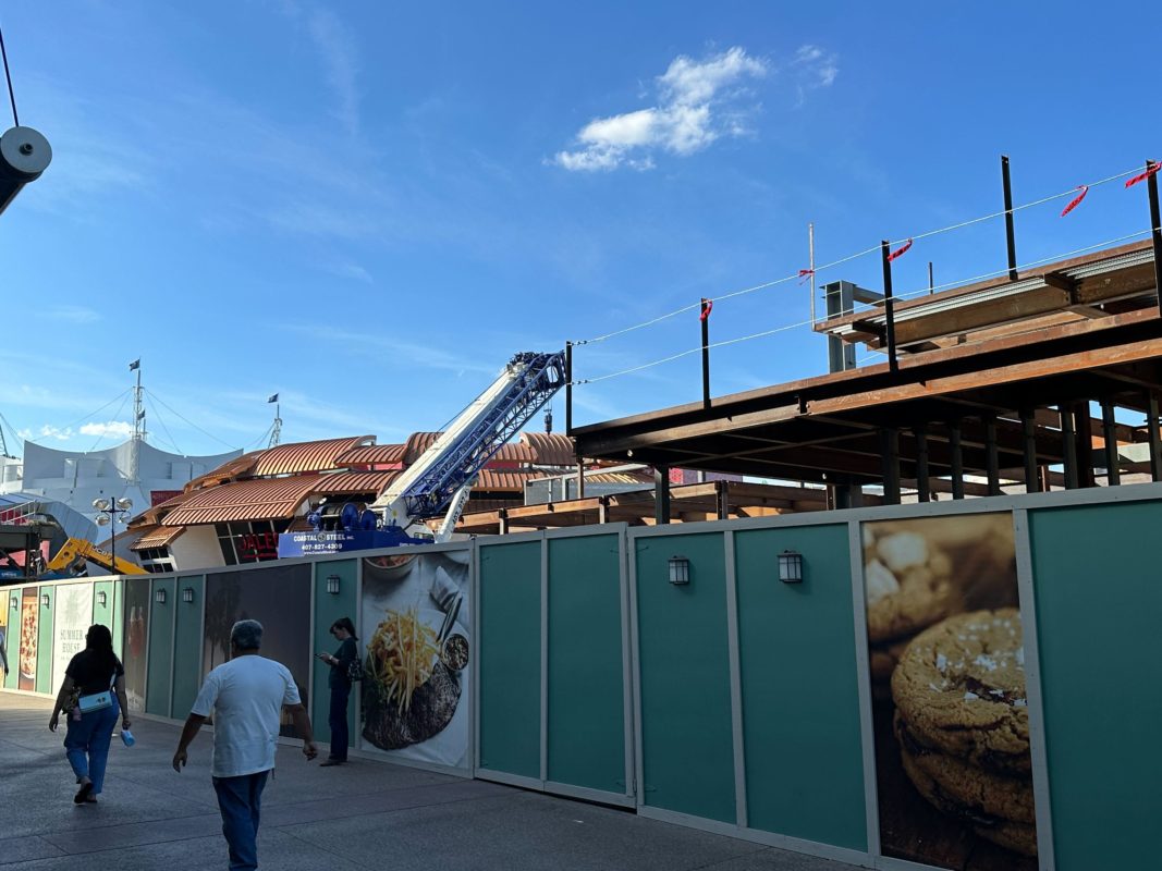 summer house Disney Springs construction 1587