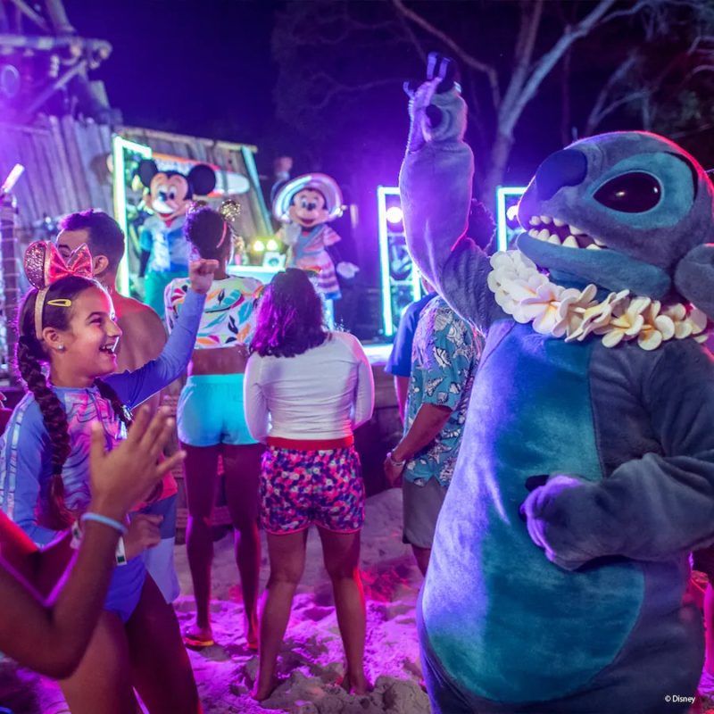 typhoon lagoon H2O glow after hours stitch