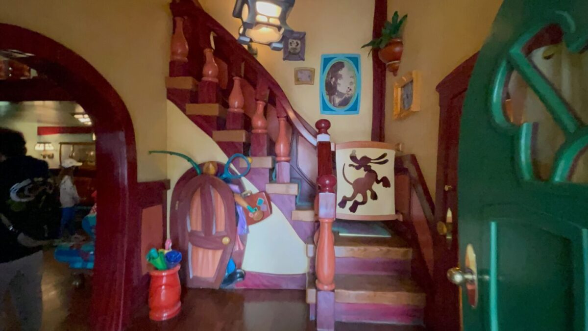 Mickeys House and Movie Barn Disneyland Toontown March 2023 00001
