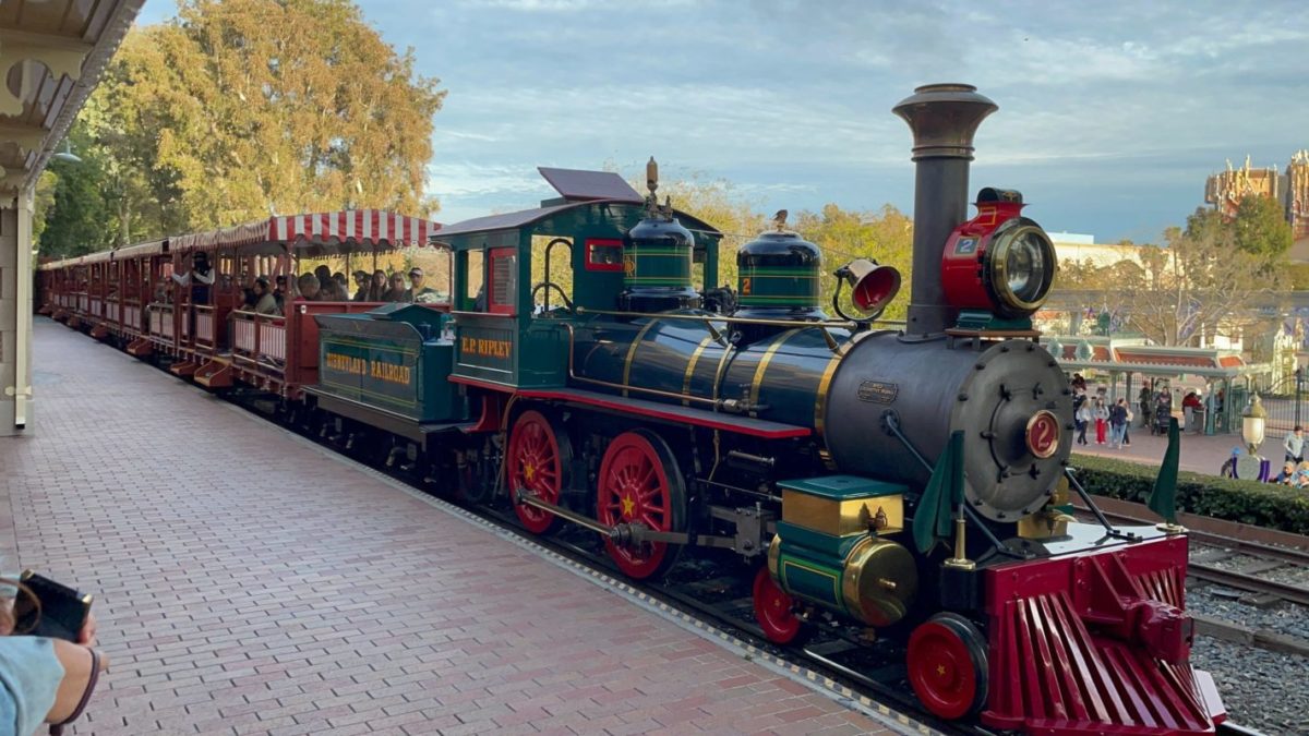 Original Disneyland Steam Engine E.P. Ripley Restored 00008