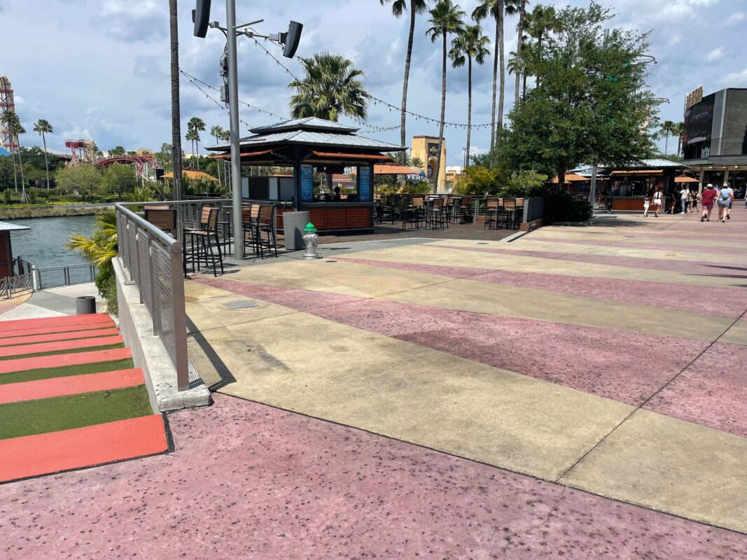 mardi gras booths removed ioa citywalk 2292