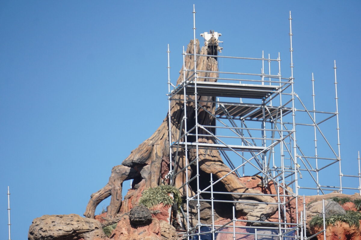 splash mountain demolition march 2023 5859