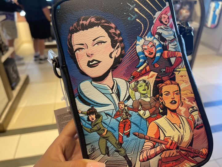 starwars womensday loungefly crossbody front details 1