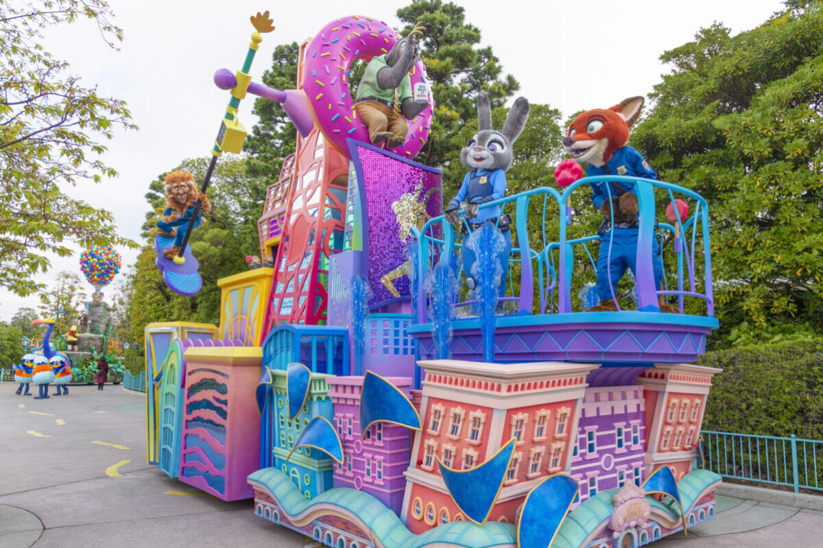 Tokyo Disneyland - Disney Harmony in Color Daytime Parade Debut 00003