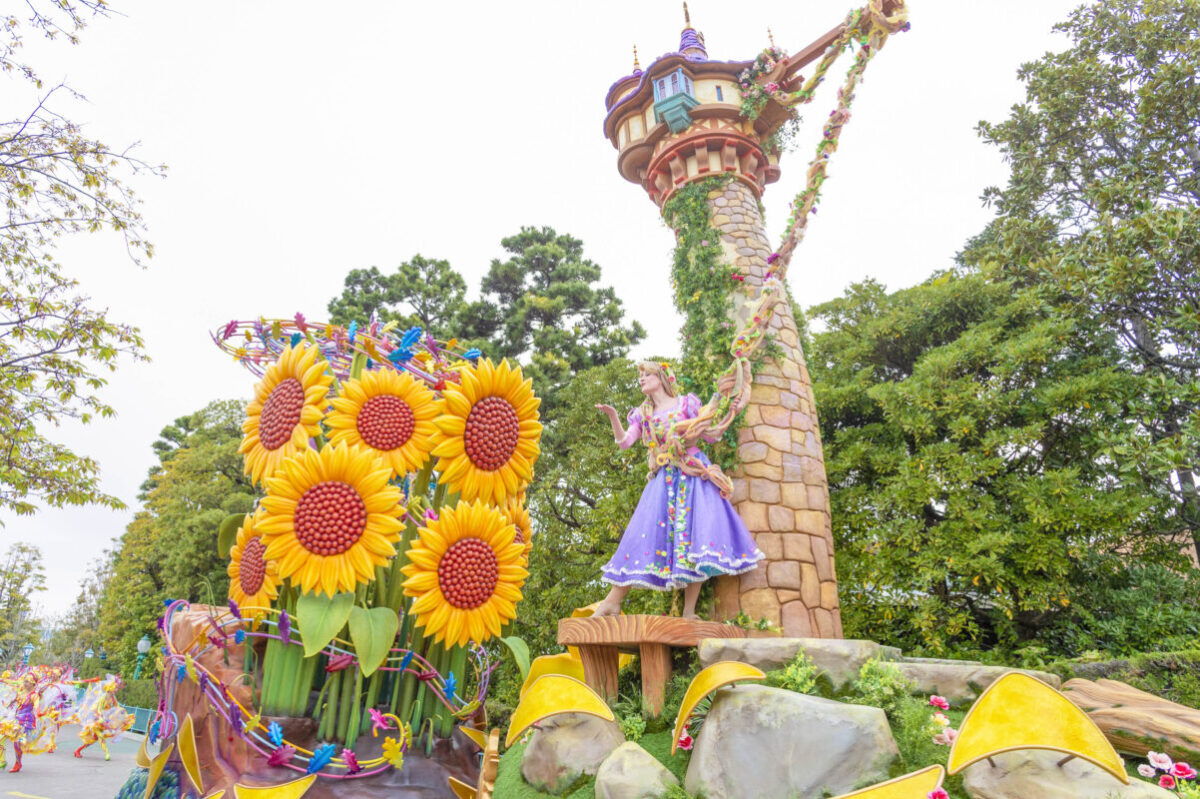 Tokyo Disneyland Disney Harmony in Color Daytime Parade Debut 00007
