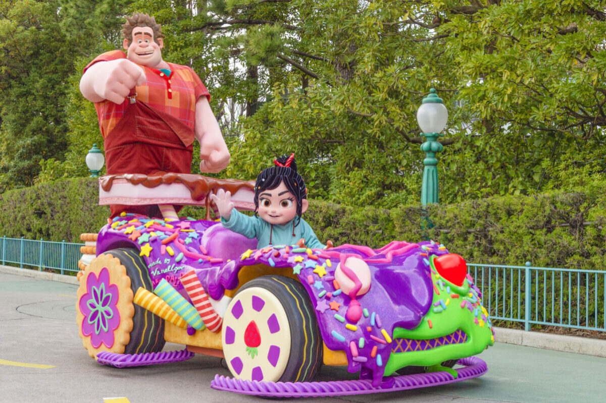 Tokyo Disneyland Disney Harmony in Color Daytime Parade Debut 00019
