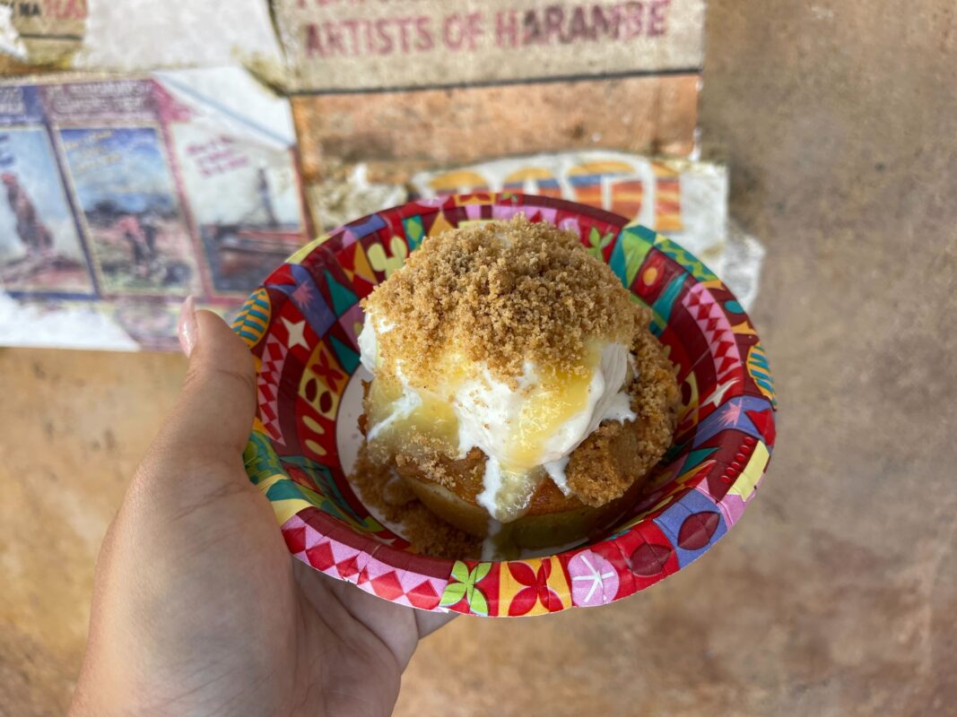 Pineapple Crisp Sundae
Tamu Tamu DAK