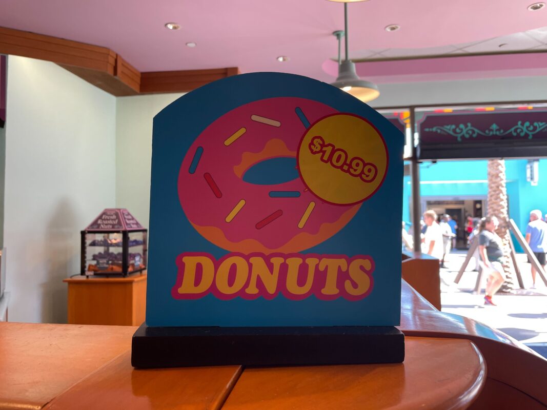 Universal Studios Florida donuts 8392