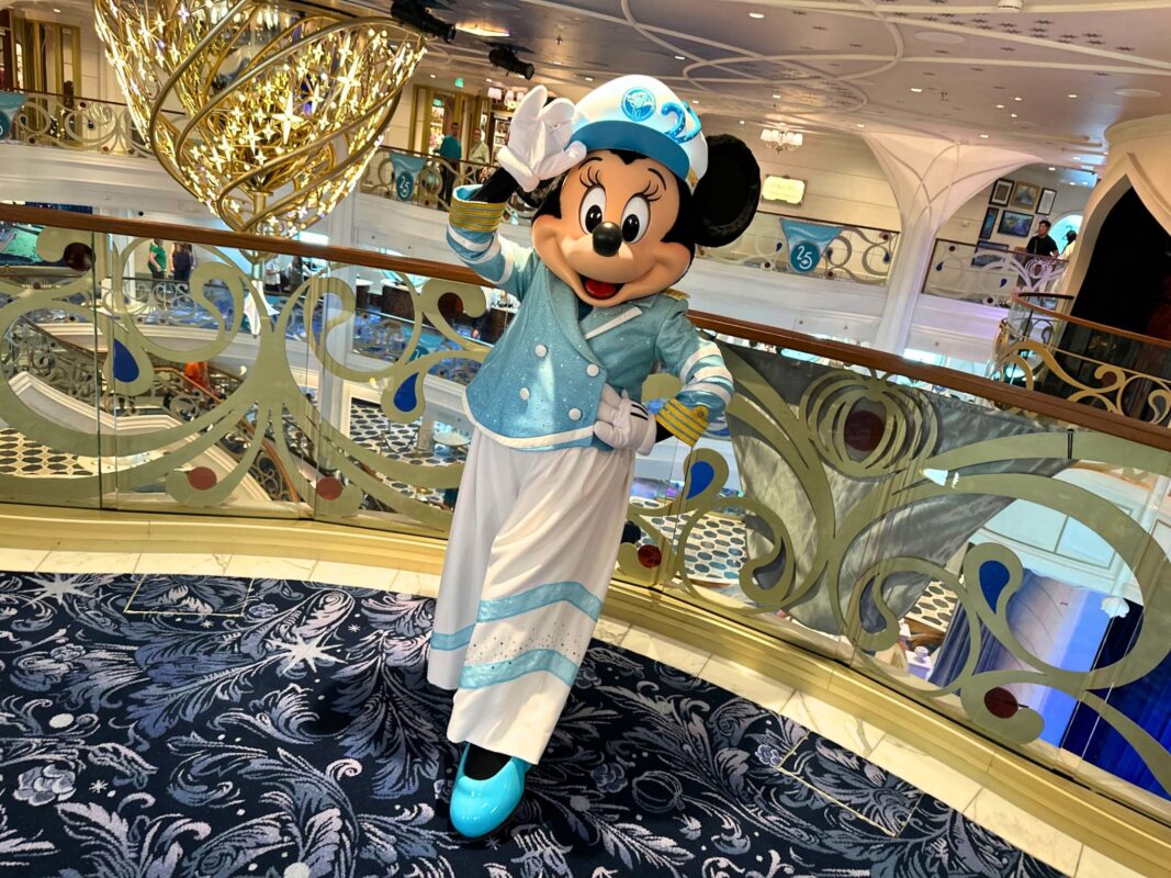 dcl disney wish minnie silver anniversary outfit 1