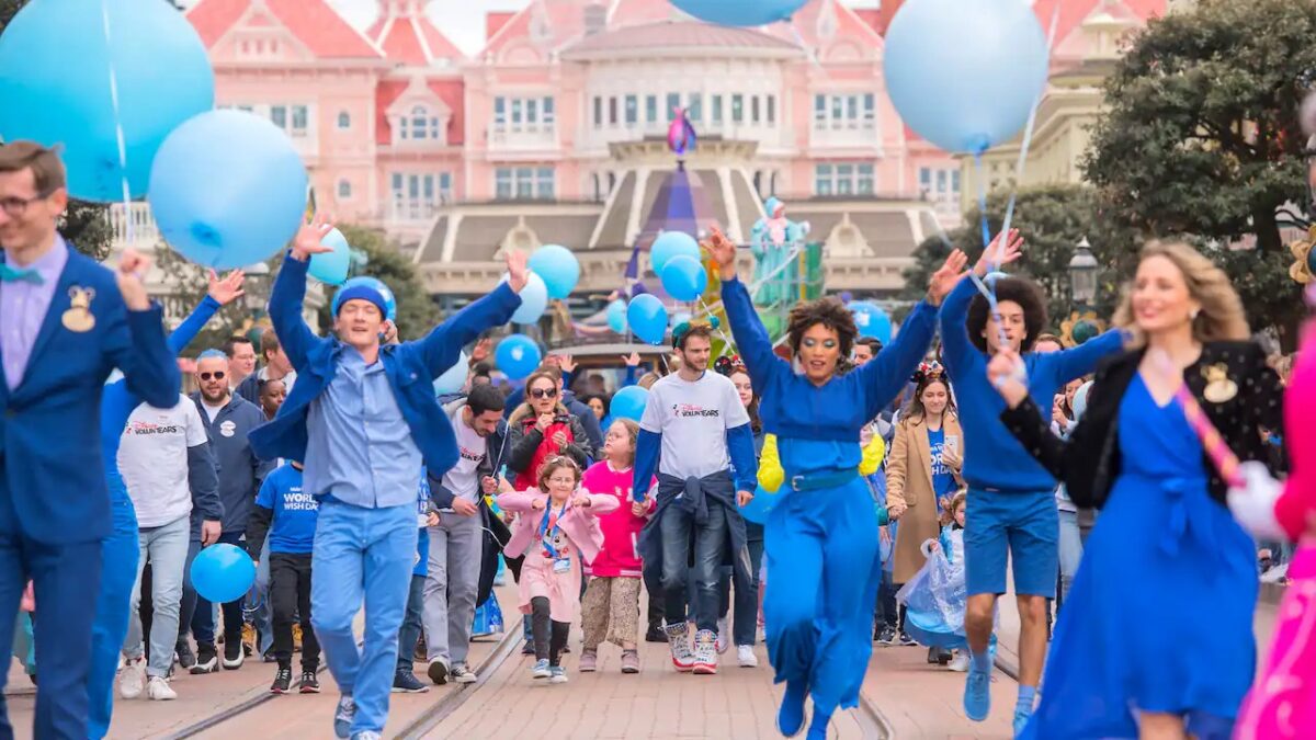 make a wish parade disneyland paris