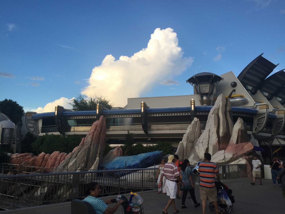 Tomorrowland rocks repainting