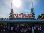 PHOTO REPORT: Disneyland Resort 11/11/16 (Festival of the Holidays Menus, Christmas Decorations, Giant Crane, ETC.)